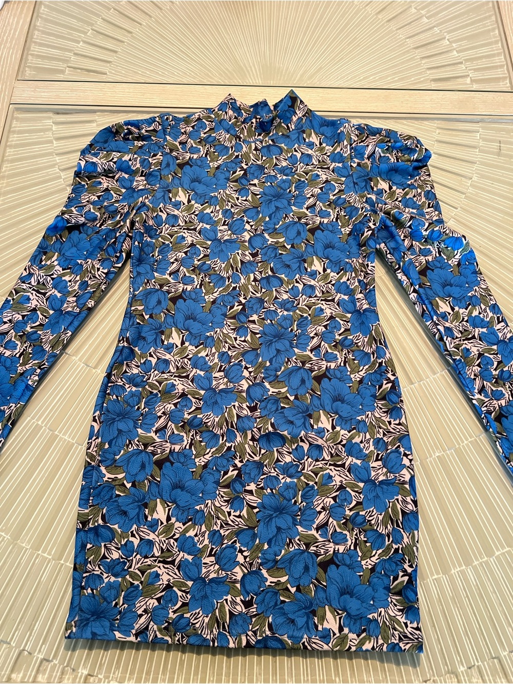 SHEIN Blue Floral Mock Neck Mini Dress